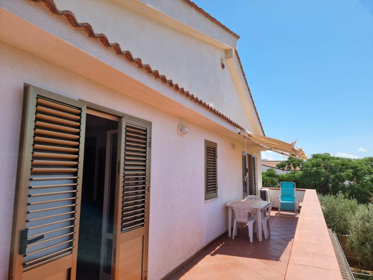 Villa Flora - With Sea View, 2 Minutes Walk To Beach Trappeto  Exteriör bild