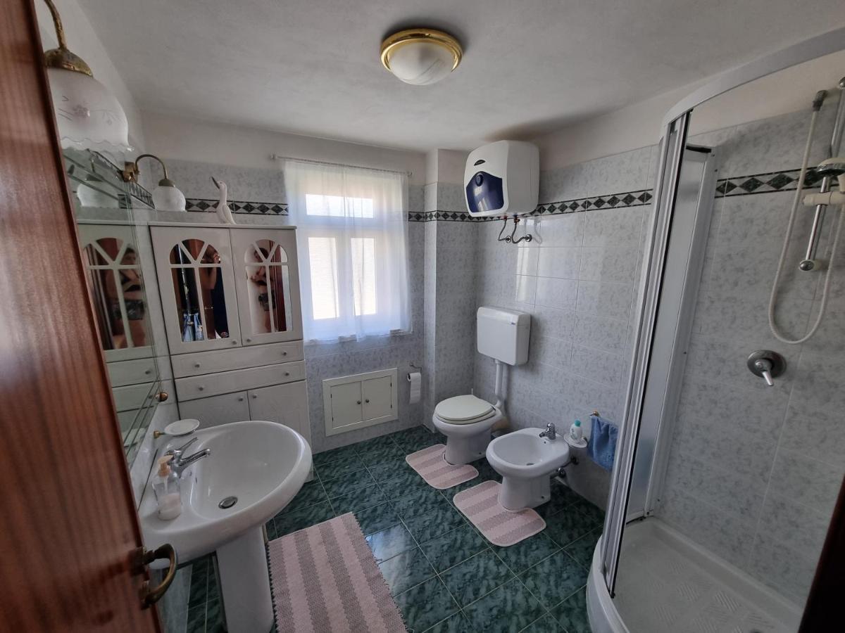 Villa Flora - With Sea View, 2 Minutes Walk To Beach Trappeto  Exteriör bild