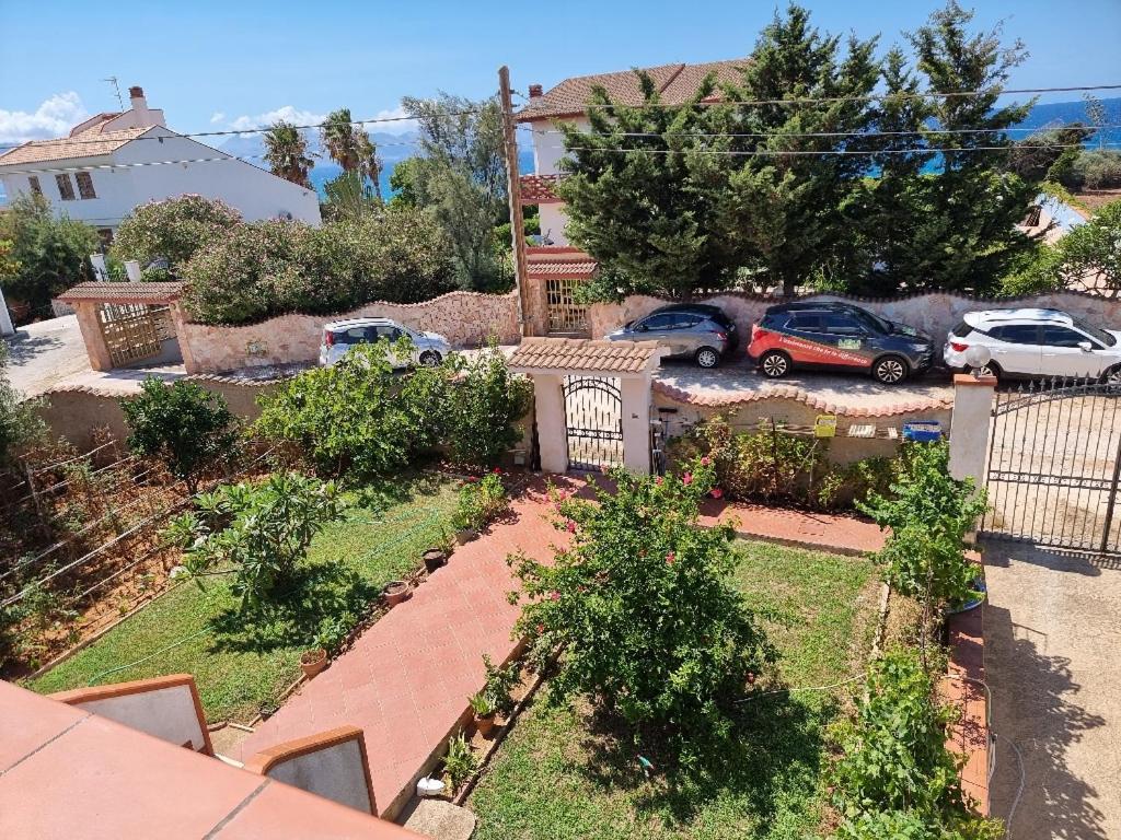 Villa Flora - With Sea View, 2 Minutes Walk To Beach Trappeto  Exteriör bild